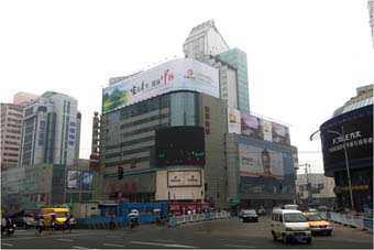 近日，中脉首期广告已经率先亮相宁波核心商圈，此次广告投放，象征着中脉进入品牌扩张时代，进入了新的发展阶段。